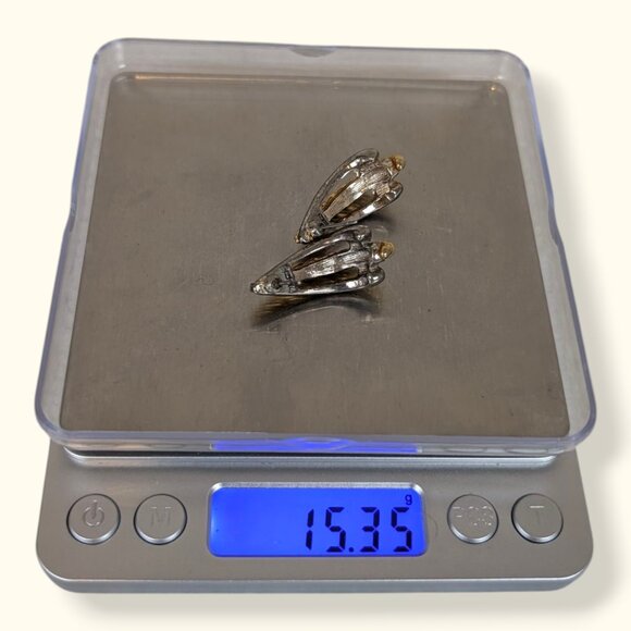 (2/$20) V. Liz Claiborne Tapered Swoop Earrings - Picture 5 of 5